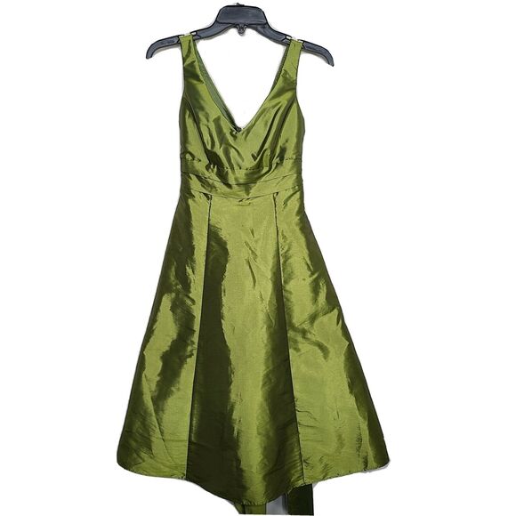Davids Bridal Dress Green Taffeta Sleeveless A-Line Tie Back SZ 2 - Picture 1 of 6